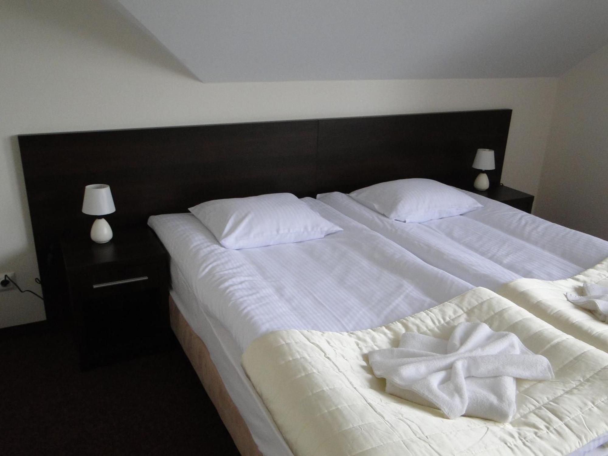 Hotel Cynamon Tokarnia  외부 사진