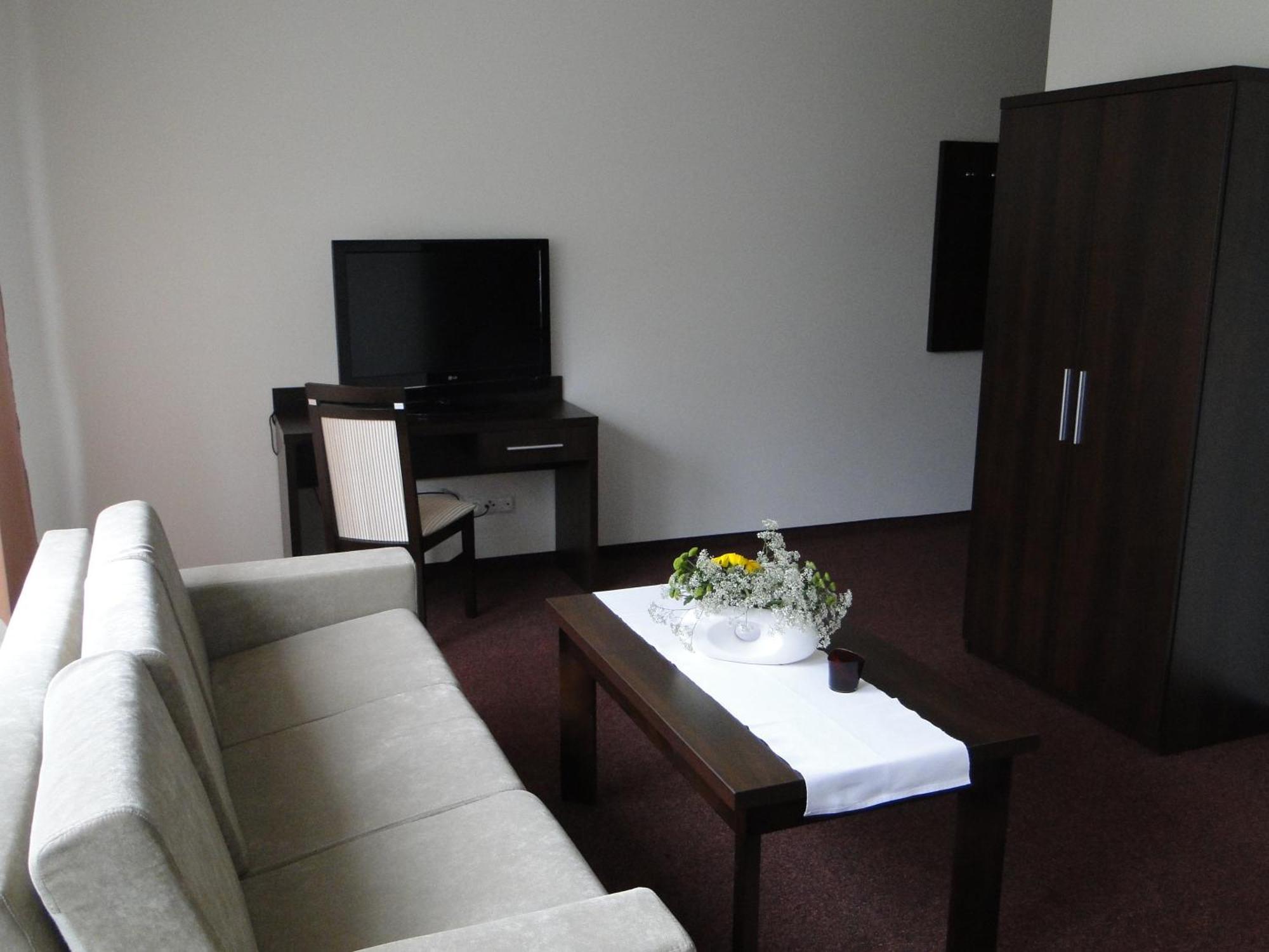 Hotel Cynamon Tokarnia  외부 사진