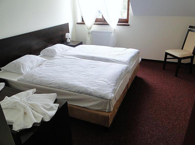 Hotel Cynamon Tokarnia  객실 사진