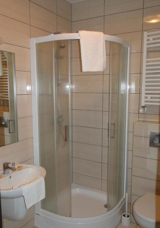 Hotel Cynamon Tokarnia  객실 사진